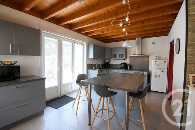 maison à vendre - 4 pièces - 103.79 m2 - VENDAT - 03 - AUVERGNE - Century 21 Gnt Immobilier