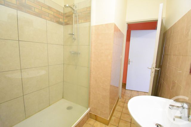 Appartement F3 à louer - 3 pièces - 71.08 m2 - VICHY - 03 - AUVERGNE - Century 21 Gnt Immobilier