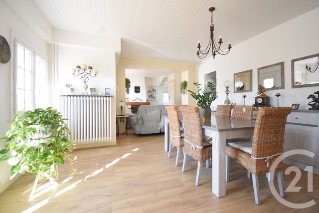 maison à vendre - 5 pièces - 158.61 m2 - VENDAT - 03 - AUVERGNE - Century 21 Gnt Immobilier