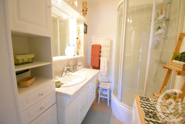 Appartement à vendre - 3 pièces - 67.15 m2 - VICHY - 03 - AUVERGNE - Century 21 Gnt Immobilier