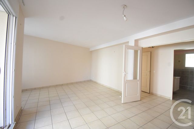 Appartement F3 à vendre - 3 pièces - 78.17 m2 - VICHY - 03 - AUVERGNE - Century 21 Gnt Immobilier