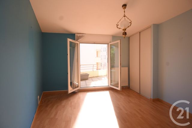 Appartement F3 à vendre - 3 pièces - 78.17 m2 - VICHY - 03 - AUVERGNE - Century 21 Gnt Immobilier