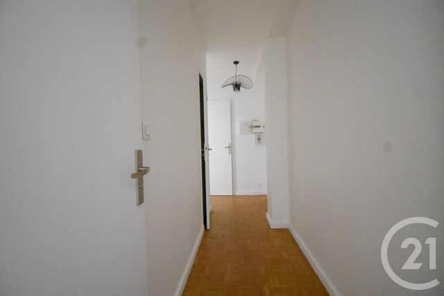 Appartement T3 à vendre - 3 pièces - 68.85 m2 - VICHY - 03 - AUVERGNE - Century 21 Gnt Immobilier
