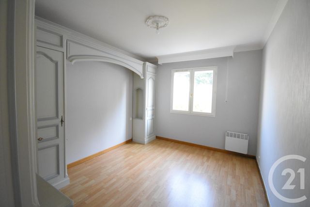maison à louer - 4 pièces - 122.2 m2 - BELLERIVE SUR ALLIER - 03 - AUVERGNE - Century 21 Gnt Immobilier