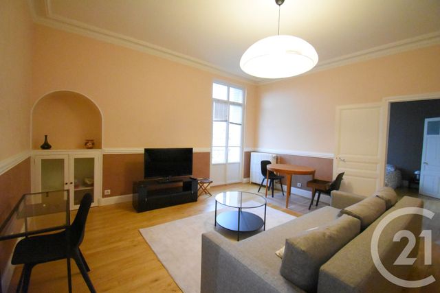 Appartement F2 à louer - 2 pièces - 63.83 m2 - VICHY - 03 - AUVERGNE - Century 21 Gnt Immobilier