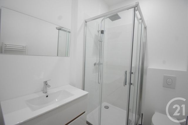 Appartement Studio à louer - 1 pièce - 17.53 m2 - VICHY - 03 - AUVERGNE - Century 21 Gnt Immobilier