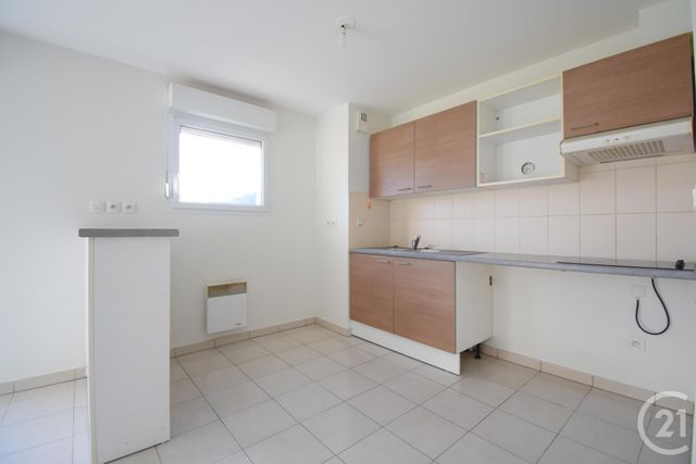 Appartement T3 à louer - 3 pièces - 61.63 m2 - HAUTERIVE - 03 - AUVERGNE - Century 21 Gnt Immobilier