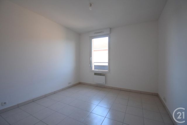 Appartement T3 à louer - 3 pièces - 61.63 m2 - HAUTERIVE - 03 - AUVERGNE - Century 21 Gnt Immobilier