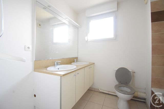 Appartement T3 à louer - 3 pièces - 61.63 m2 - HAUTERIVE - 03 - AUVERGNE - Century 21 Gnt Immobilier