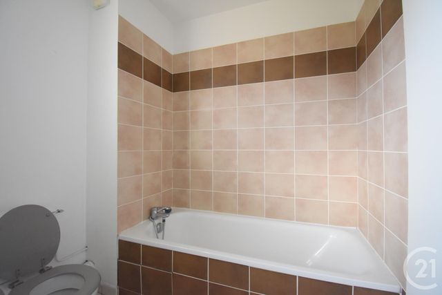 Appartement T3 à louer - 3 pièces - 61.63 m2 - HAUTERIVE - 03 - AUVERGNE - Century 21 Gnt Immobilier