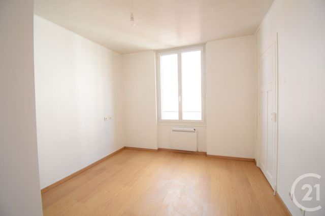 Appartement T2 à louer - 2 pièces - 42.98 m2 - VICHY - 03 - AUVERGNE - Century 21 Gnt Immobilier