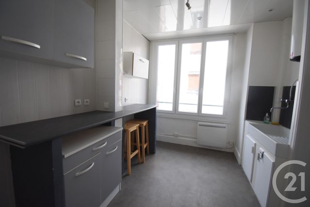 Appartement T2 à louer - 2 pièces - 42.98 m2 - VICHY - 03 - AUVERGNE - Century 21 Gnt Immobilier
