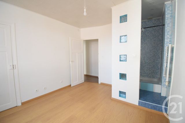 Appartement T2 à louer - 2 pièces - 42.98 m2 - VICHY - 03 - AUVERGNE - Century 21 Gnt Immobilier