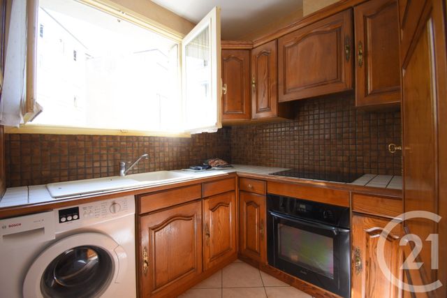 Appartement T3 à vendre - 3 pièces - 73.1 m2 - VICHY - 03 - AUVERGNE - Century 21 Gnt Immobilier