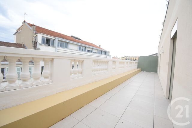 Appartement F2 à louer - 2 pièces - 47.3 m2 - VICHY - 03 - AUVERGNE - Century 21 Gnt Immobilier