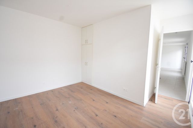 Appartement F2 à louer - 2 pièces - 47.3 m2 - VICHY - 03 - AUVERGNE - Century 21 Gnt Immobilier