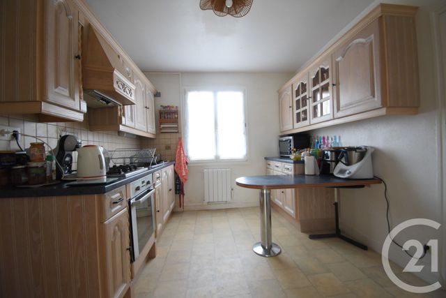 Appartement T2 à vendre - 2 pièces - 55.03 m2 - VICHY - 03 - AUVERGNE - Century 21 Gnt Immobilier