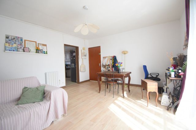 Appartement T2 à vendre - 2 pièces - 55.03 m2 - VICHY - 03 - AUVERGNE - Century 21 Gnt Immobilier
