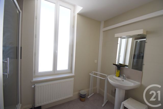 Appartement F3 à louer - 3 pièces - 57.6 m2 - VICHY - 03 - AUVERGNE - Century 21 Gnt Immobilier