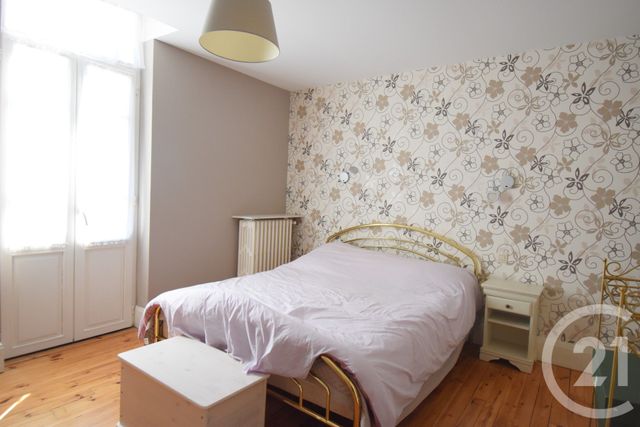 Appartement F3 à louer - 3 pièces - 57.6 m2 - VICHY - 03 - AUVERGNE - Century 21 Gnt Immobilier