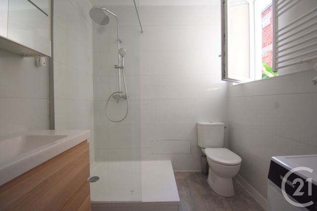 Appartement T2 à vendre - 2 pièces - 41.56 m2 - VICHY - 03 - AUVERGNE - Century 21 Gnt Immobilier