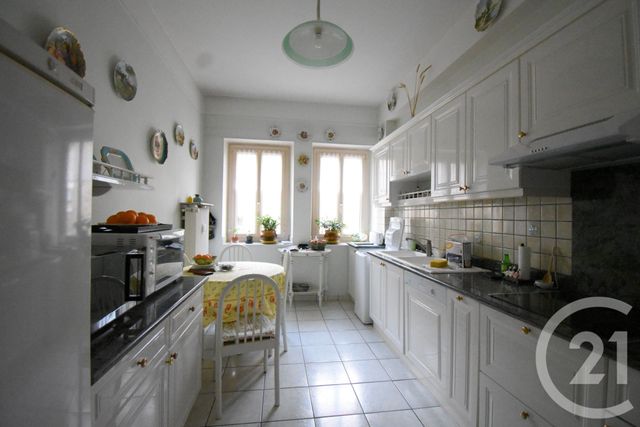 Appartement F4 à vendre - 4 pièces - 147.29 m2 - VICHY - 03 - AUVERGNE - Century 21 Gnt Immobilier