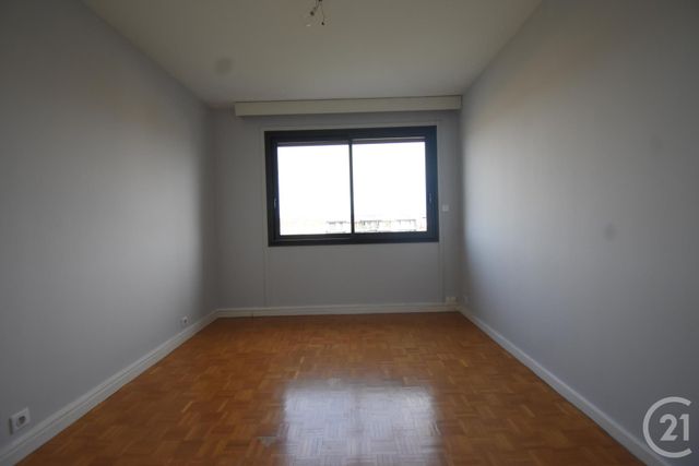 Appartement F3 à louer - 3 pièces - 77.4 m2 - VICHY - 03 - AUVERGNE - Century 21 Gnt Immobilier