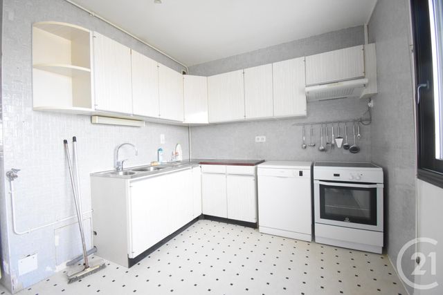 Appartement F3 à louer - 3 pièces - 77.4 m2 - VICHY - 03 - AUVERGNE - Century 21 Gnt Immobilier