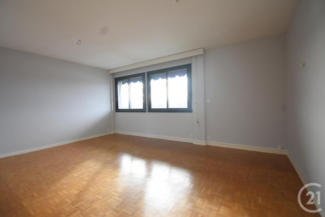 Appartement F3 à louer - 3 pièces - 77.4 m2 - VICHY - 03 - AUVERGNE - Century 21 Gnt Immobilier