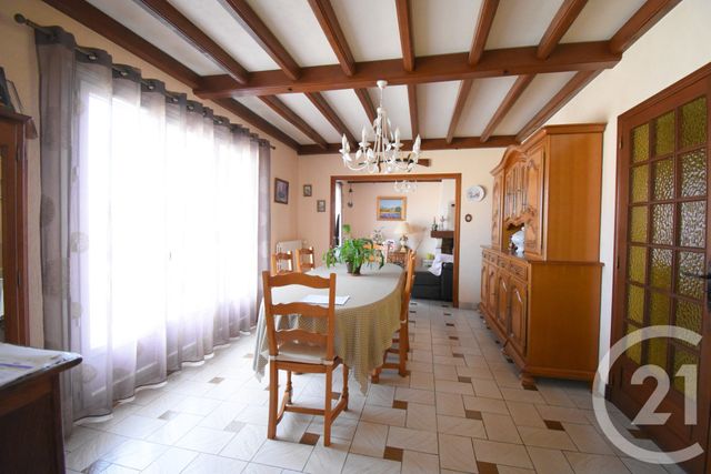 maison à vendre - 4 pièces - 151.0 m2 - CREUZIER LE VIEUX - 03 - AUVERGNE - Century 21 Gnt Immobilier