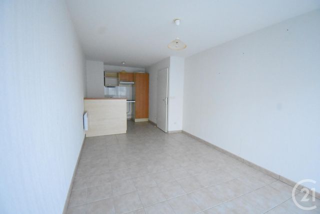 Appartement F2 à vendre - 2 pièces - 37.27 m2 - VICHY - 03 - AUVERGNE - Century 21 Gnt Immobilier