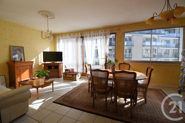 Appartement T4 à vendre - 4 pièces - 87.8 m2 - VICHY - 03 - AUVERGNE - Century 21 Gnt Immobilier