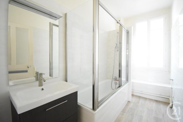 Appartement T3 à vendre - 2 pièces - 54.4 m2 - VICHY - 03 - AUVERGNE - Century 21 Gnt Immobilier