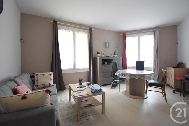 Appartement T2 à vendre - 3 pièces - 62.95 m2 - VICHY - 03 - AUVERGNE - Century 21 Gnt Immobilier