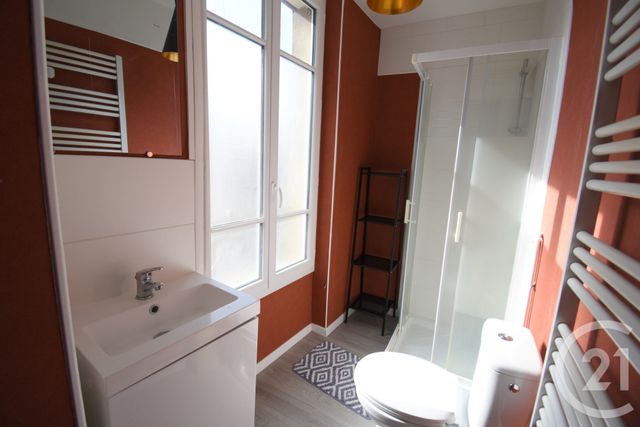 Appartement F1 à louer - 1 pièce - 27.12 m2 - VICHY - 03 - AUVERGNE - Century 21 Gnt Immobilier