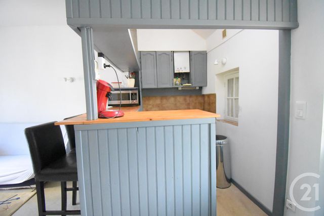 Appartement T2 à vendre - 2 pièces - 35.27 m2 - VICHY - 03 - AUVERGNE - Century 21 Gnt Immobilier