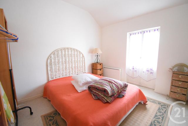 Appartement T2 à vendre - 2 pièces - 35.27 m2 - VICHY - 03 - AUVERGNE - Century 21 Gnt Immobilier