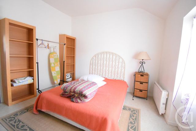 Appartement T2 à vendre - 2 pièces - 35.27 m2 - VICHY - 03 - AUVERGNE - Century 21 Gnt Immobilier